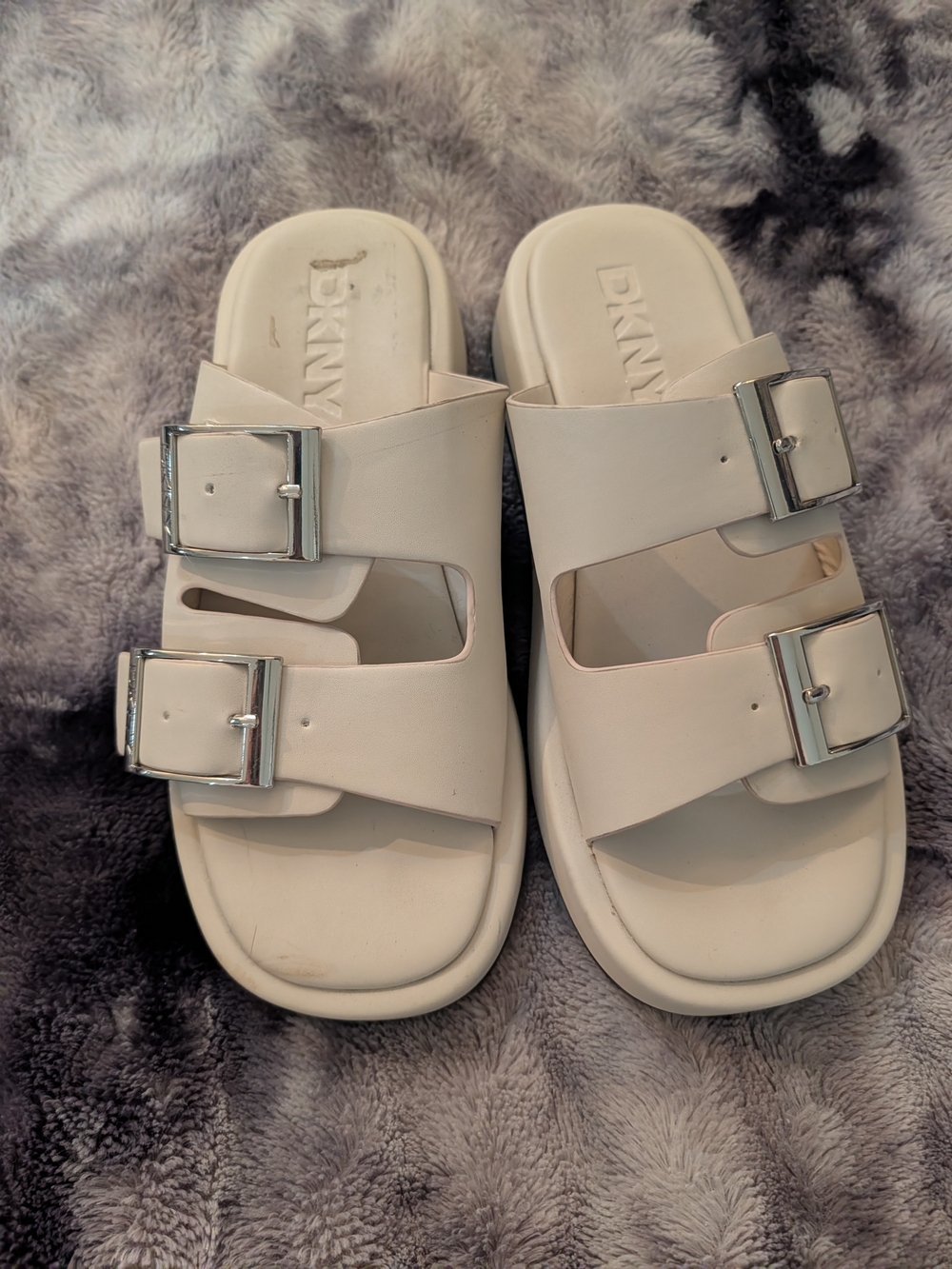 DKNY Womenβs Cream Double-Buckle Slide Sandals